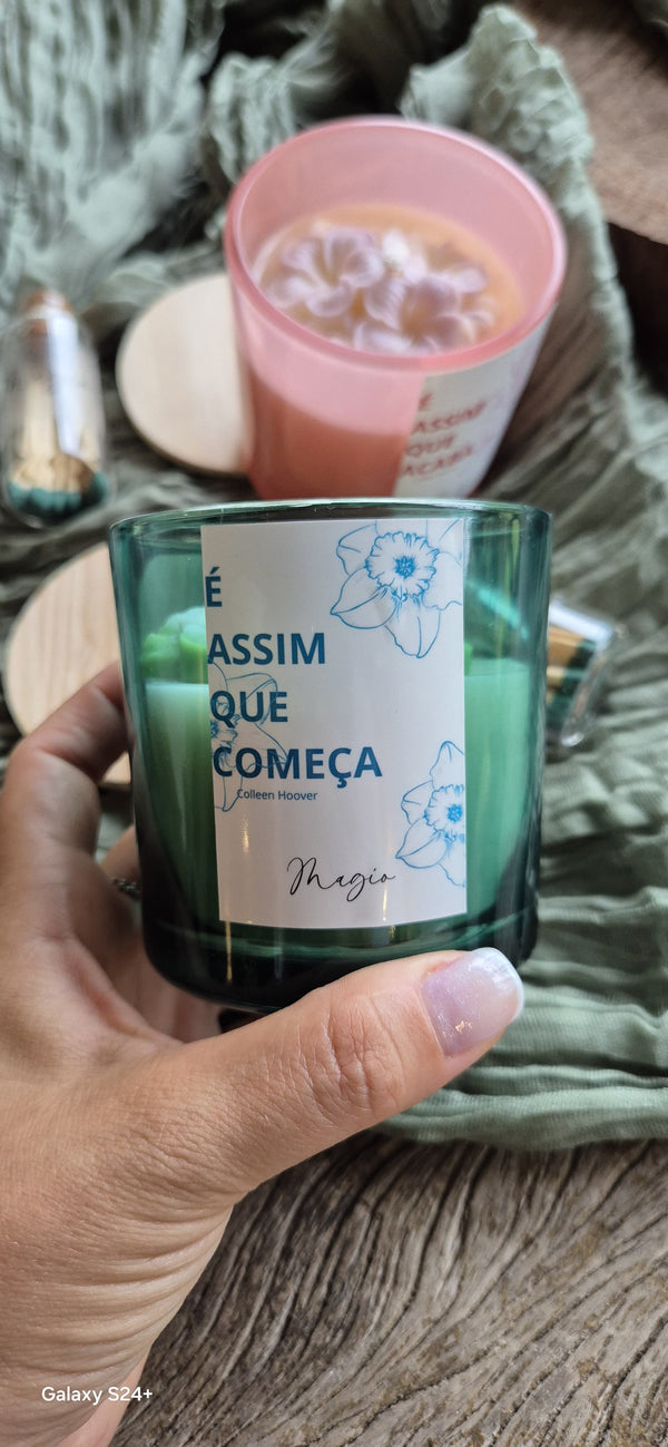 Vela Aromática Kit Coleção Literária Collen Hoover 265 ml - 2 Velas